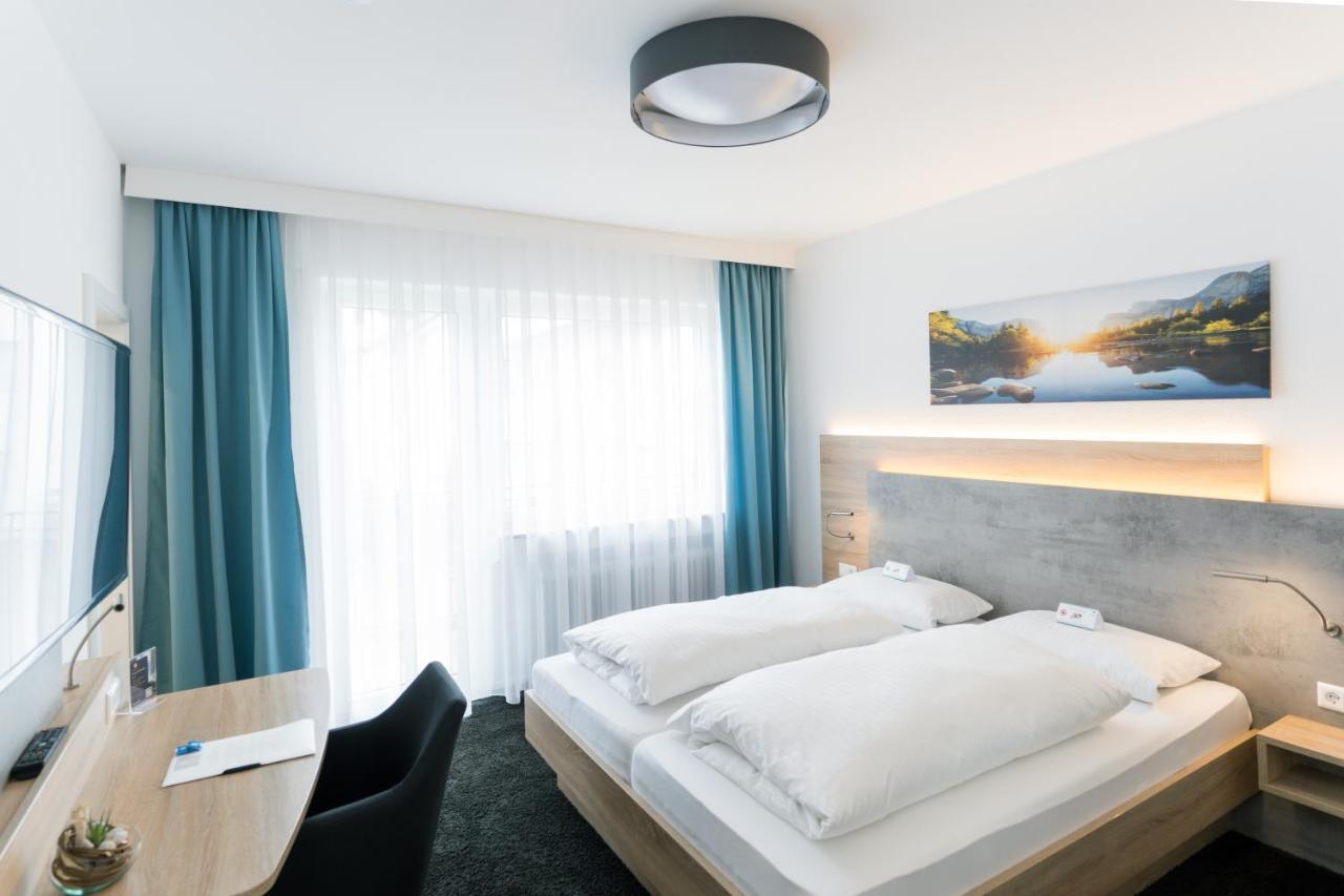 Hotel Zur Sonne Bodelshausen Buitenkant foto