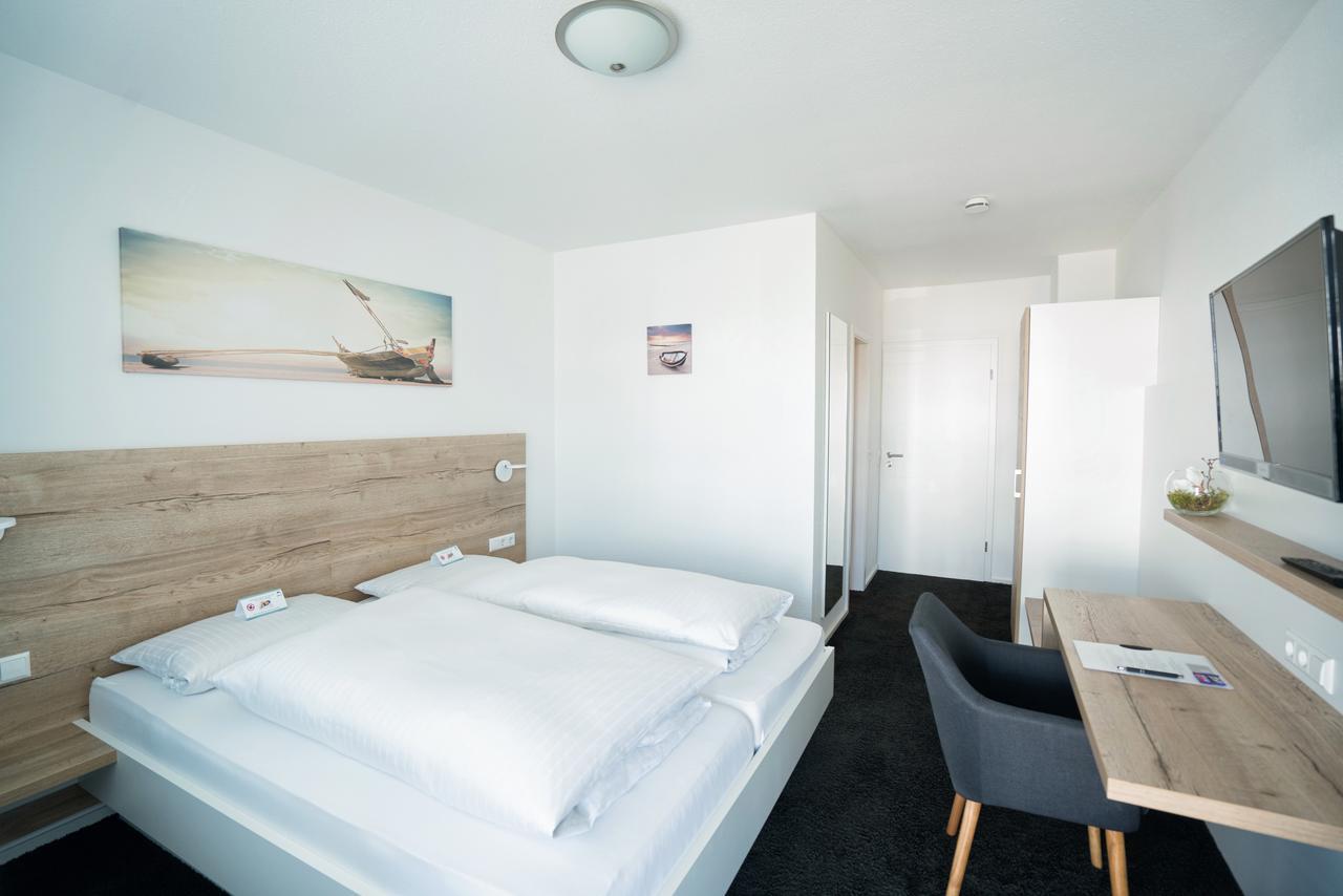 Hotel Zur Sonne Bodelshausen Buitenkant foto